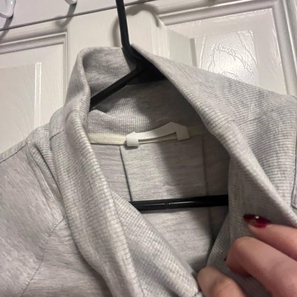 Lululemon high lines cowl neck sweatshirt - Picture 4 of 8